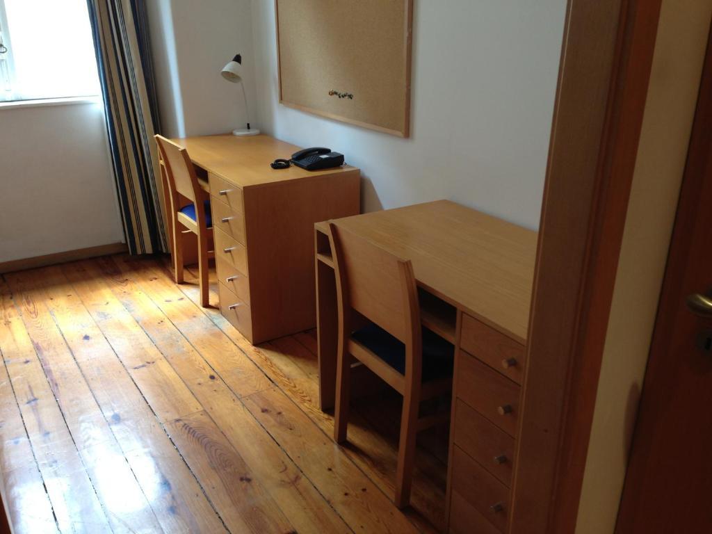 Spru Lisbon Summer Accommodation Ruang foto
