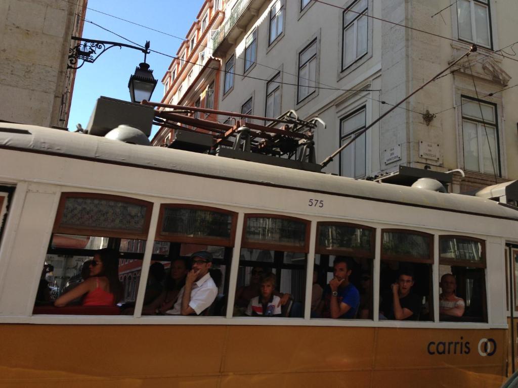 Spru Lisbon Summer Accommodation Bagian luar foto